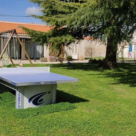 Le Clos De La Vigne Montreuil  Bagian luar foto