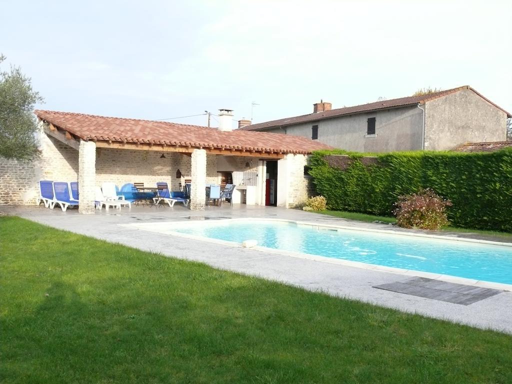 Le Clos De La Vigne Montreuil  Bagian luar foto